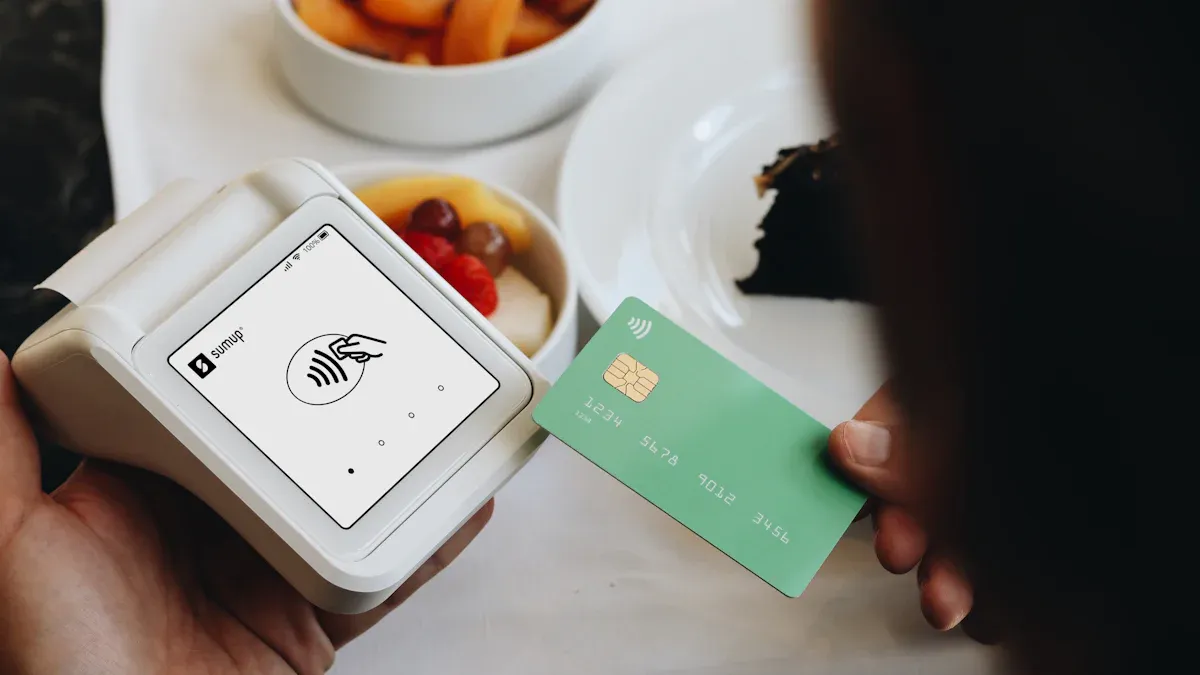 NFC Menu vs QR Code Menu: How Each One Works