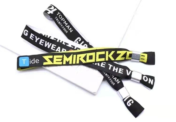 Custom Design Printed  Polyester Fabric Wristbands For Festival Events