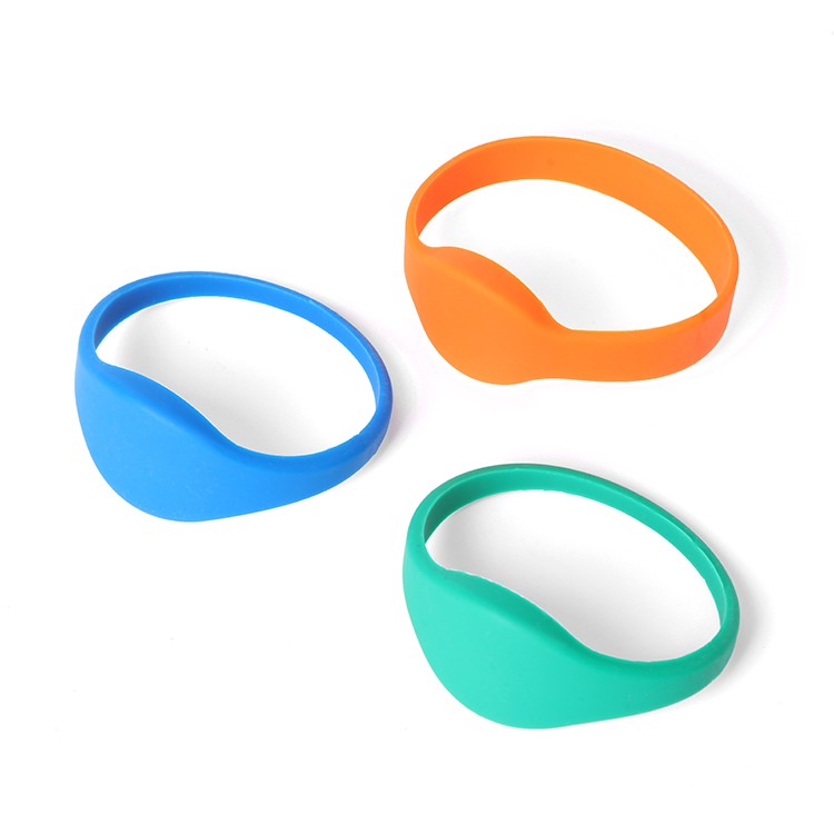 Wholesale Custom Smart Proximity Bracelets Access Control Soft Silicone RFID Wristband