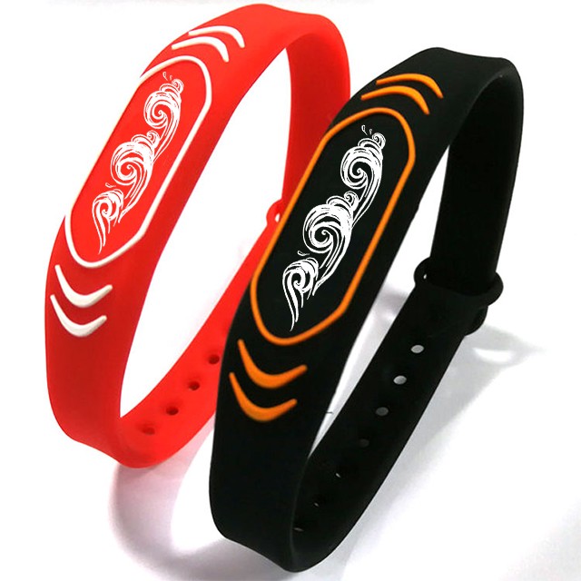 Waterproof GYM access control 13.56mhz silicone RFID smart wristband