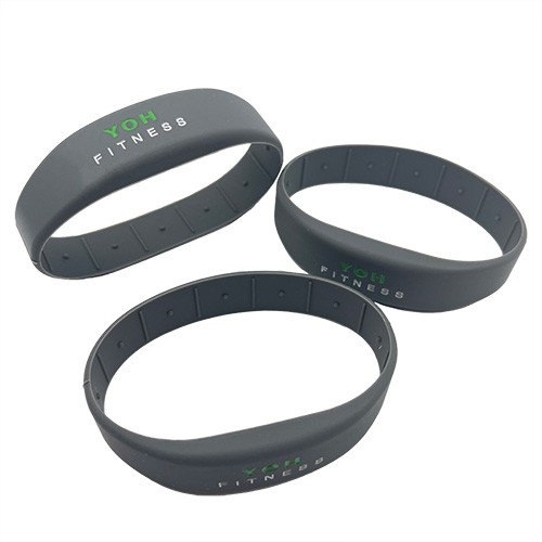 Silicone wristband with custom logo, rubber wristbands