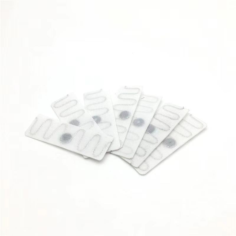 Waterproof washable UHF fabric tag for laundry management