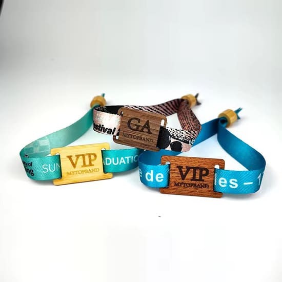 Custom Logo 13.56mhz Eco Friendly RFID RPET Wristband For Cashless Festival