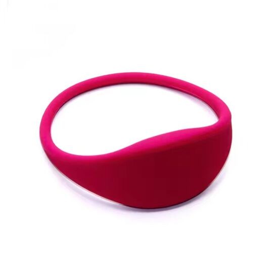 Waterproof 13.56Mhz NFC RFID Silicone Wristband For Water Park