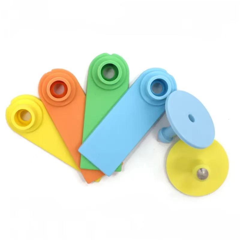 Innovative Design Split TPU RFID Ear Tag for Cattle Monitoring Pig Horse Farm Animals