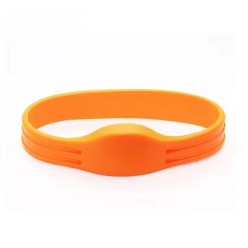 Customized Logo Silicone RFID Wristband For Membership Management NTAG213