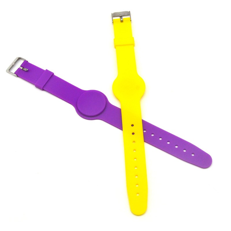 Customizable Waterproof Adjustable Silicone Wristbands for Event Access